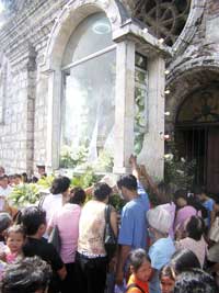 Jaro Candelaria Devotees