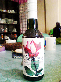 Vino Escarlata.