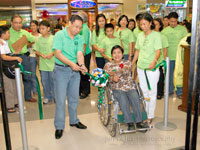 PSI President Carlos Garcia, Dolly Laudenorio, Office of Persons with Disability Affairs and ASP-Iloilo President Edith Jardeleza